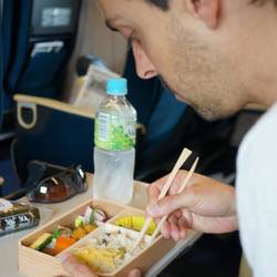 Bento im Zug