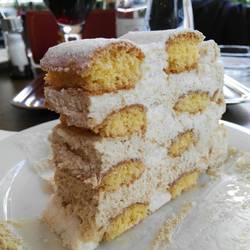 Kardinalschnitte (von Konditorei Jindrak super)