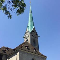 Only 1 tower since 1732 so not to be in competition with cathedral!