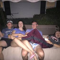 Who doesnt like an outdoor swing?