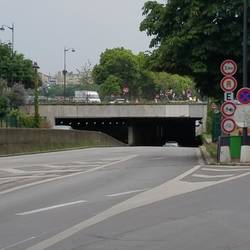 I'm pretty sure this is the underpass where Princess Diana was killed...