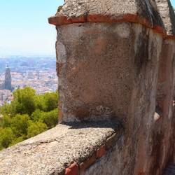 Blick vom Castillo auf die Stadt mit Kathedrale.