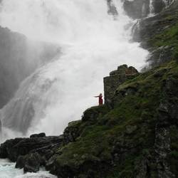 Waterfall with Hyrude