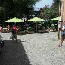 Courtyard with more cobblestone
