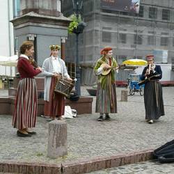 These girls were busking