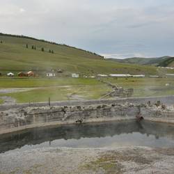 Die heisse Quelle mit 90°C etwas zu heiss zum Baden