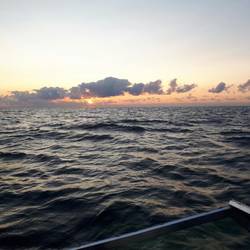 Tagwache 05:00 zum letzten Tag und ersten Sonnenaufgang am Meer