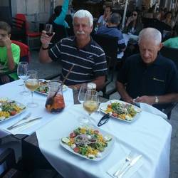 Healthy lunch with alcohol....Sure!