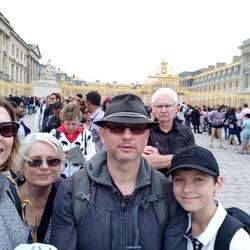 Lots of time for photos whilst waiting in the very long line