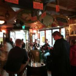 Fiddle and guitar Irish music