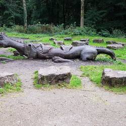 Dragon sculpture on Ridgeway at car park near Blaengwynlais