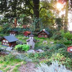 liebevoll angelegtes Miniaturdorf in Glion