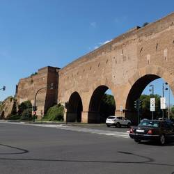 The walls of Rome city