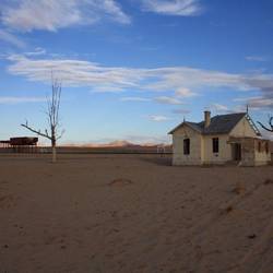 Bahnhof zwischen Aus und Kolmanskop