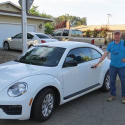 unseren Beetle am Flughafen abgeholt, unsere Gastgeber brachten uns hin, nett