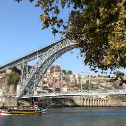 The arch bridge "Ponte Dom Louis I." dominates the old town panorama of Porto!