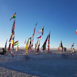 Worldwide flags monument