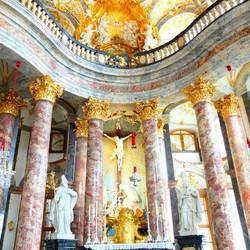 The court chapel