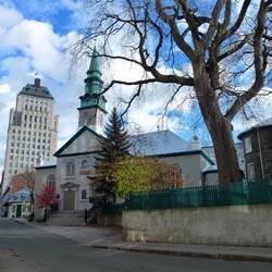 Lookin past the Saint Andrews to Edifice Price