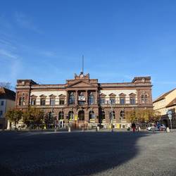 historisches Gebäude der Hauptpost