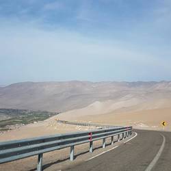 Into the Lluta valley