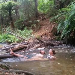 Kerosene Creek - bye bye Kreislauf! 😂