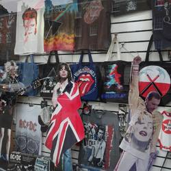 Its Only Rock 'n' Roll -Store