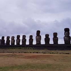 15 standing moais