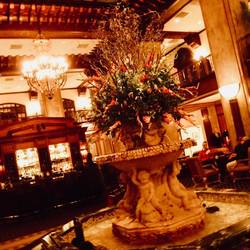The beautiful fountain, lobby area and bar.