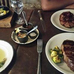 Buenos Aires - lunch at Don Julio