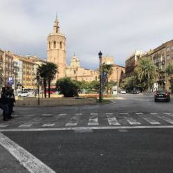 Der "Placa de la Reina" mit der Kathedrale im Hintergrund.