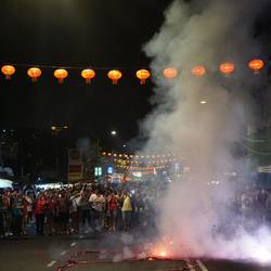 Au coup de minuit... les pétards nous ont rendus sourds!