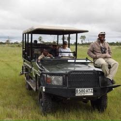 Landrover with 'tracker' on he front