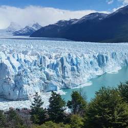 Perito Moreno Gletscher mit einer Abbruchkante von 5 km Länge