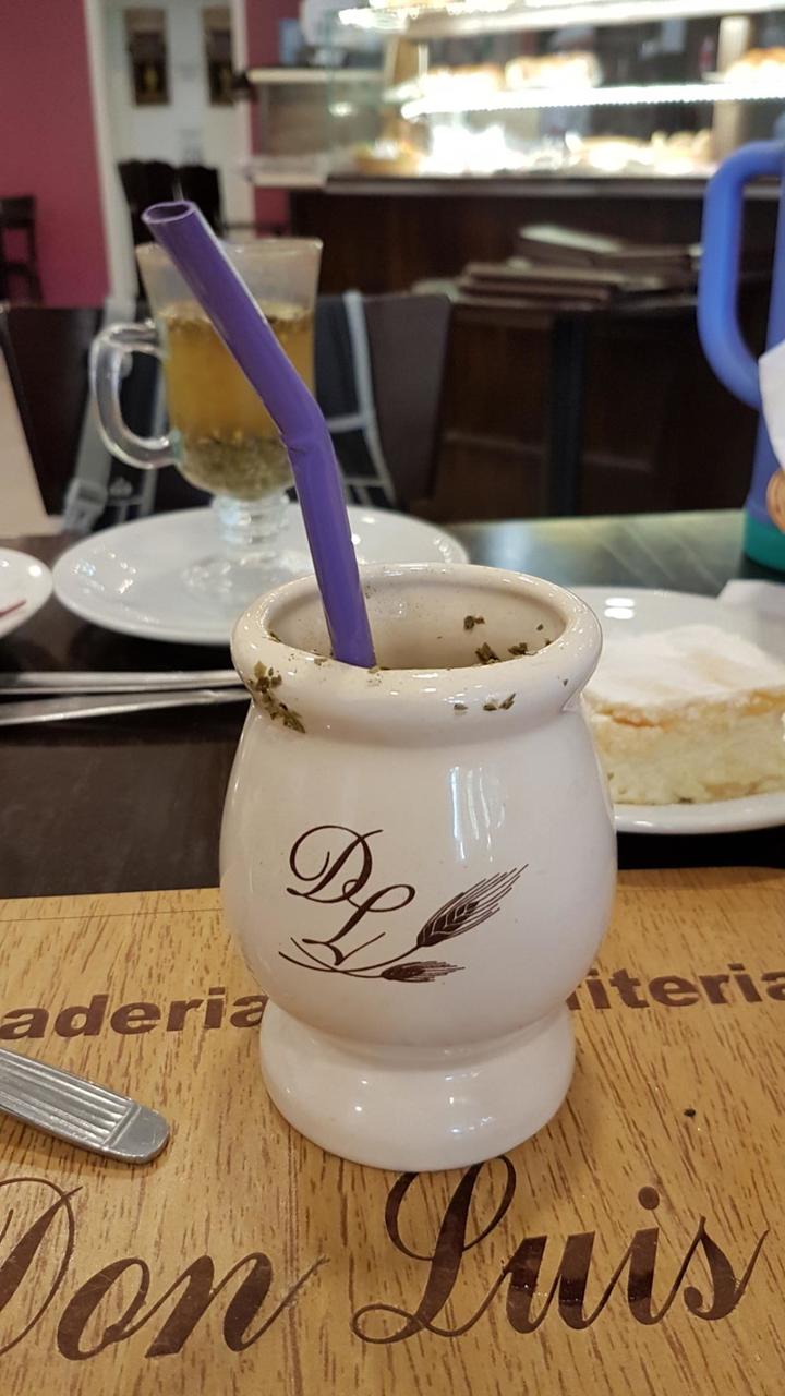 A mate pot and bombilla