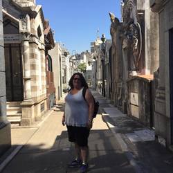 Sharon standing in Recoleta Cemetery