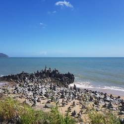 Steinmännchen am Meer