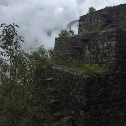 Perfrct picture of Incan floating stairs!