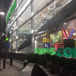 A grocery store chain