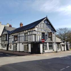 Queens Head - our B&B last night