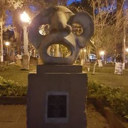 Sculpture at the main square Barichara