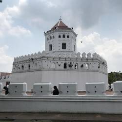 Alte Bastille in einem Park nahe dem Hostel
