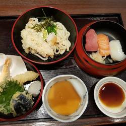 🍣