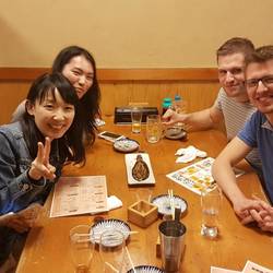 met Asami, Sayoko & Ai at english bar and continued to a izakaya
