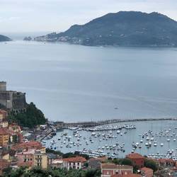 Patagon verlässt Lerici