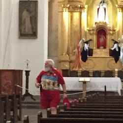 SANTA! I know him! Shopping in Antigua for Xmas