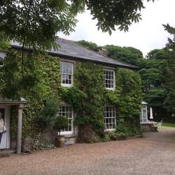 Cabilla Manor