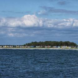 Wie an einer Schnur aufgefädelt