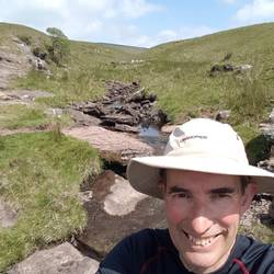 Lunch spot in sunshine beside Nant y Gwair