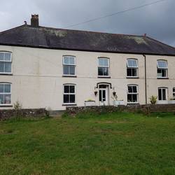 YHA Llanddeusant, formerly the Red Lion